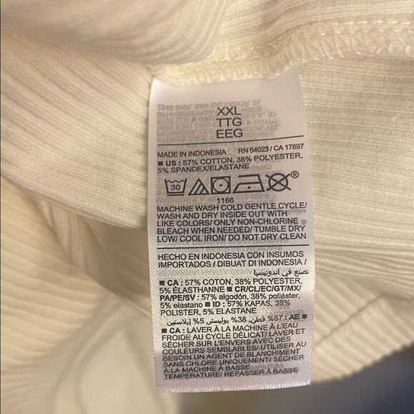 Old Navy Ivory Ribbed Turtleneck Top - Picture 5 of 6